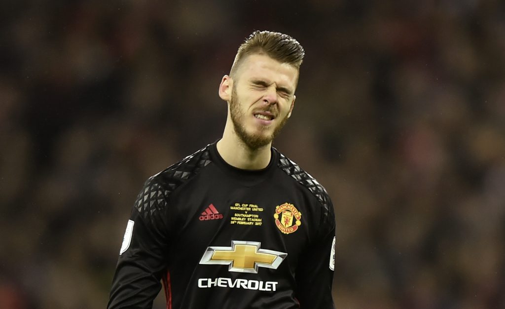 Manchester United's David De Gea looks dejected.