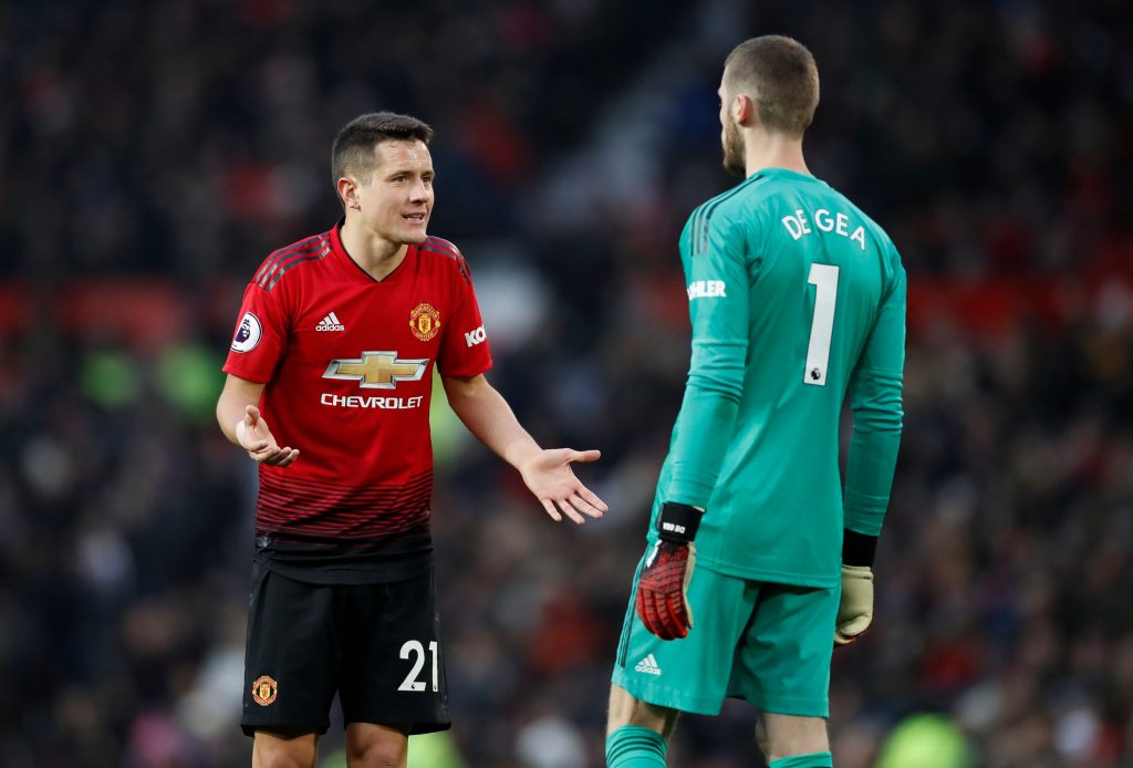 Ander Herrera speaks with David de Gea during the match.