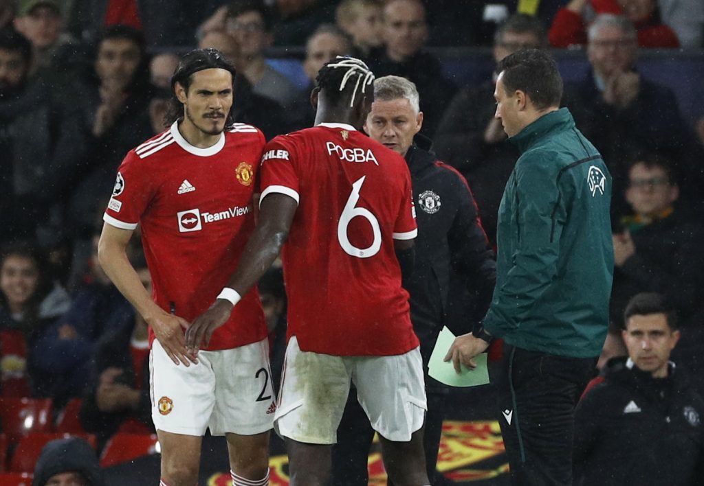 Manchester United's Edinson Cavani comes on as a substitute to replace Paul Pogba.